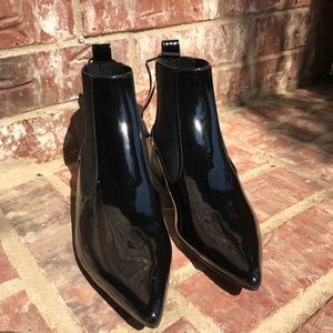 Black leather Zara booties